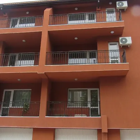 Appartement Flower Balchik